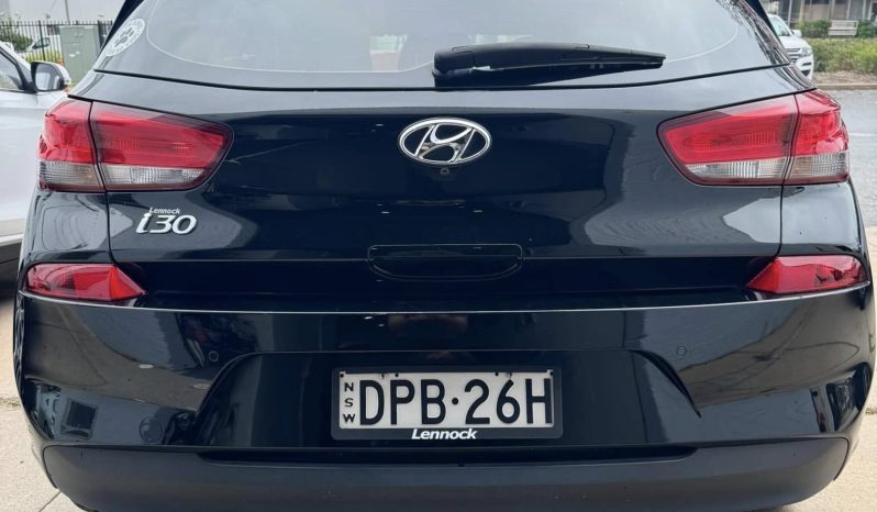 
								Hyundai i30 2017 Active full									