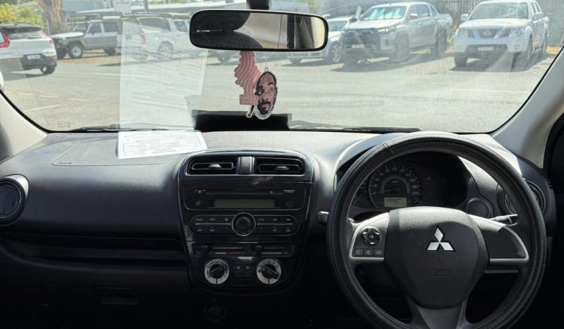 
								Mitsubishi Mirage 2014 full									