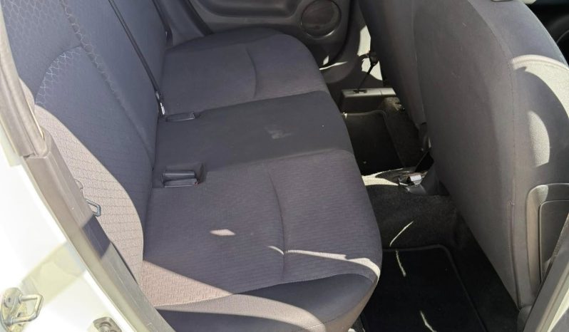 
								Mitsubishi Mirage 2014 full									