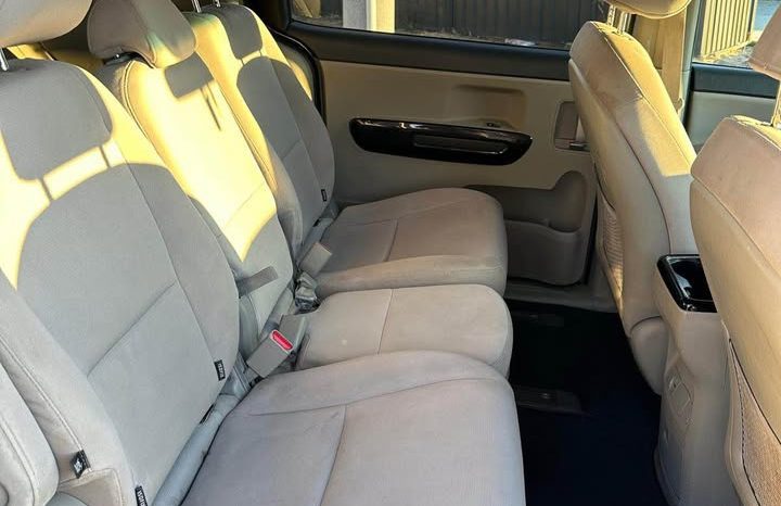 
								Kia Carnival 2015 full									