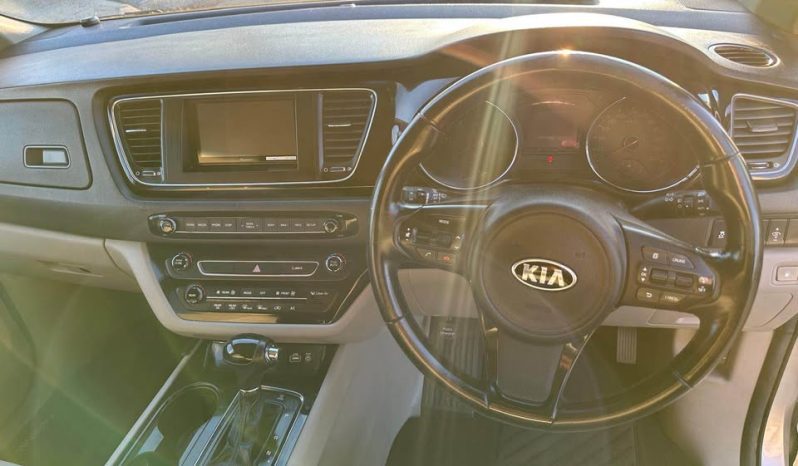 
								Kia Carnival 2015 full									