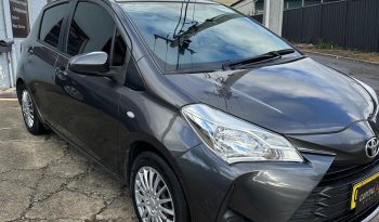 
										Toyota Yaris 2017 full									