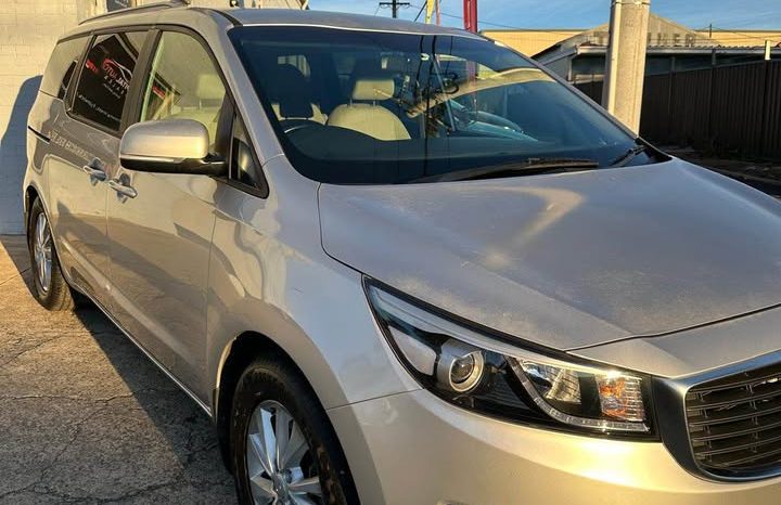 
								Kia Carnival 2015 full									