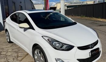 
										Hyundai Elantra Premium 2013 full									