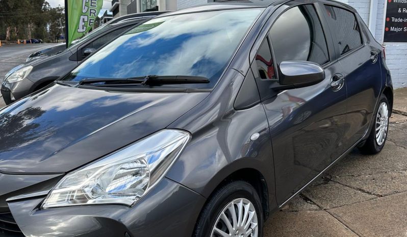 
								Toyota Yaris 2017 full									