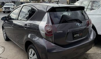 
										Toyota Prius C 2012 full									