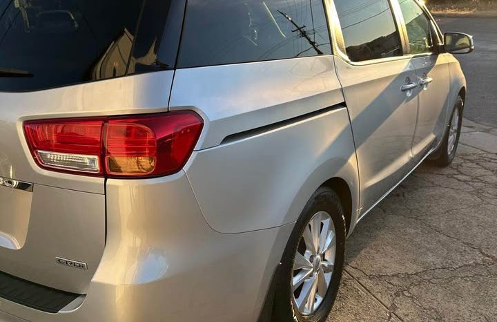 
								Kia Carnival 2015 full									