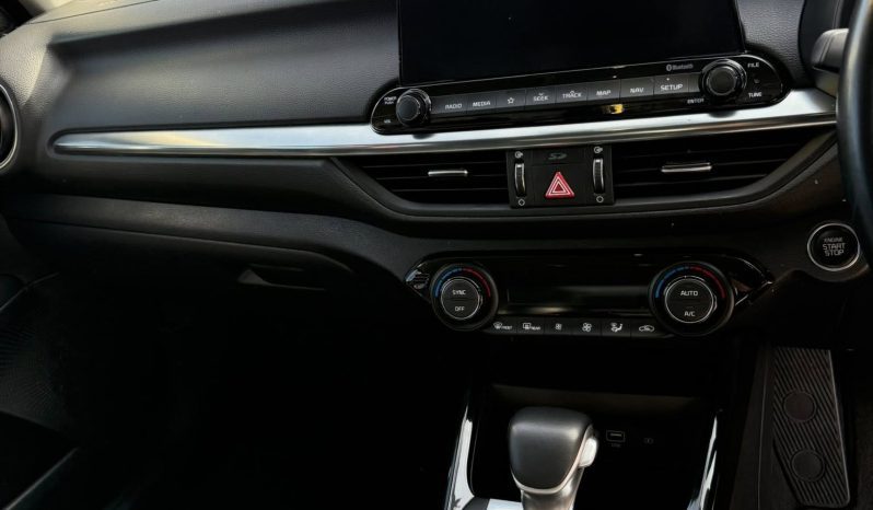 
								Kia Cerato Sports+Safety Pack 2020 full									