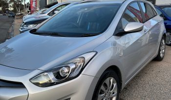 
										Hyundai i30 2012 full									