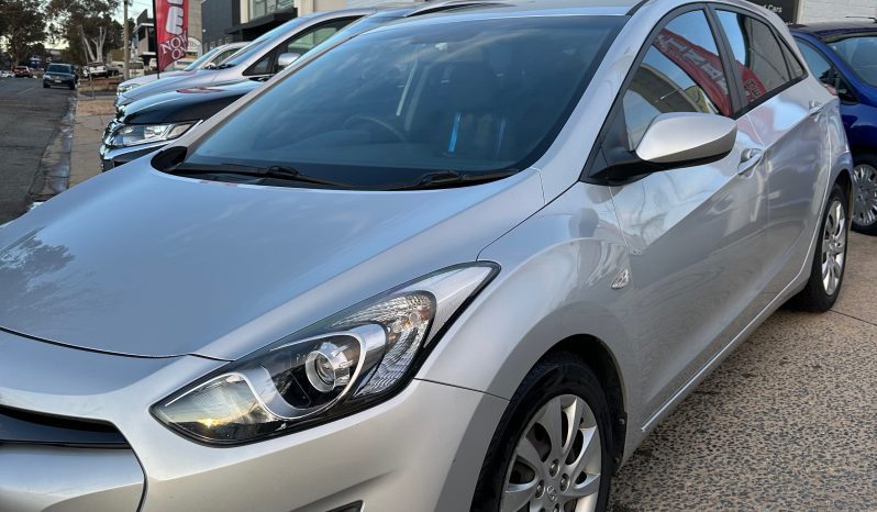 
								Hyundai i30 2012 full									