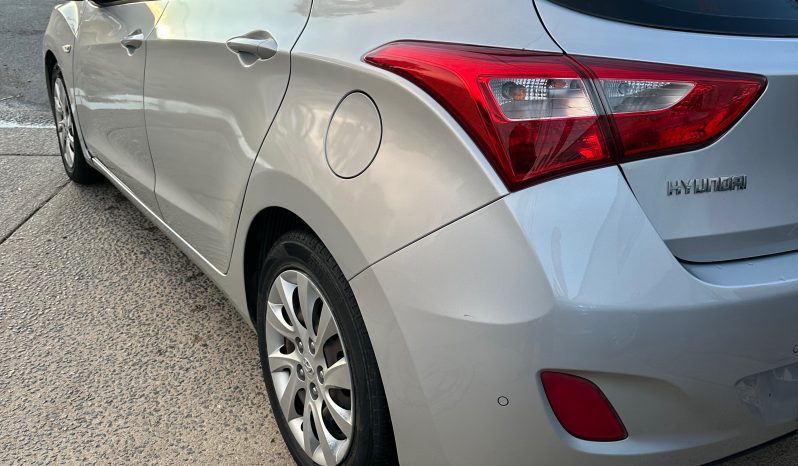 
								Hyundai i30 2012 full									