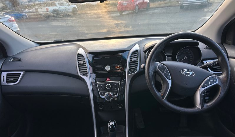 
								Hyundai i30 2012 full									