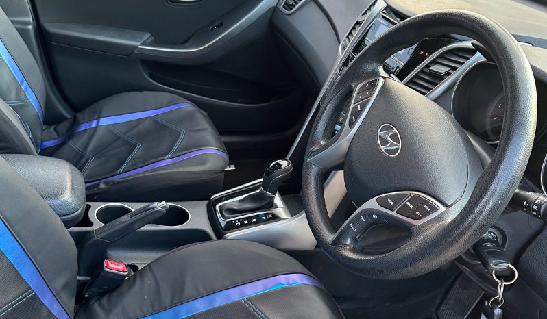 
								Hyundai i30 2012 full									