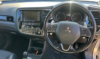 
										Mitsubishi Outlander Exceed 2015 full									