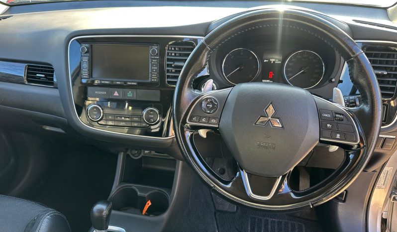 
								Mitsubishi Outlander Exceed 2015 full									