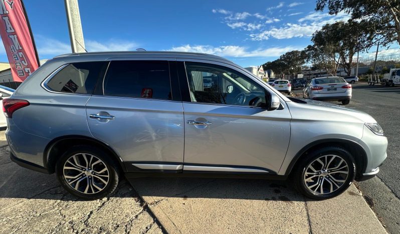 
								Mitsubishi Outlander Exceed 2015 full									