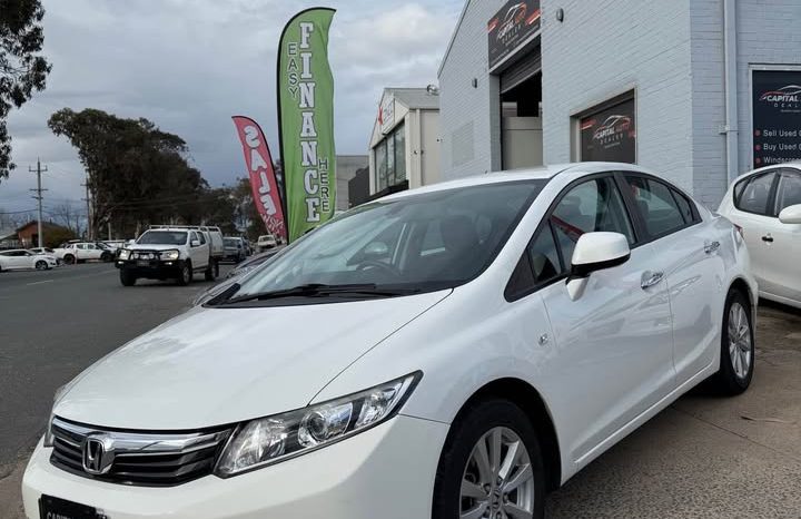 
								Honda Civic VTi-L 2013 1.8L full									