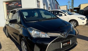 
										Toyota Yaris 2015 full									