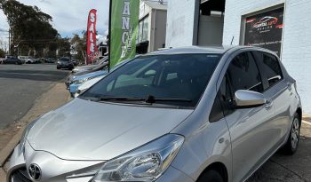 
										Toyota Yaris 2018 full									