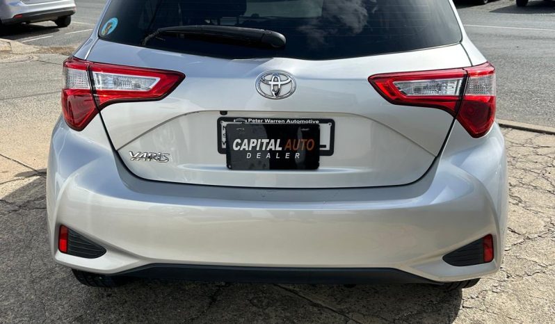 
								Toyota Yaris 2018 full									