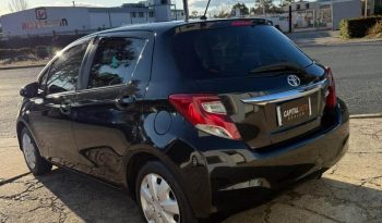 
										Toyota Yaris 2015 full									