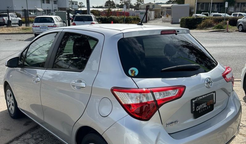 
								Toyota Yaris 2018 full									