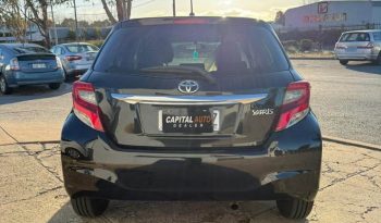 
										Toyota Yaris 2015 full									