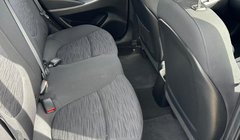 
								Hyundai Accent 2016 full									