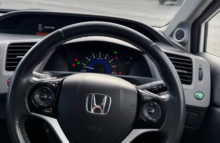 
								Honda Civic VTi-L 2013 1.8L full									