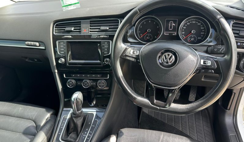
								Volkswagen Golf 103 TSI Highline 2013 full									