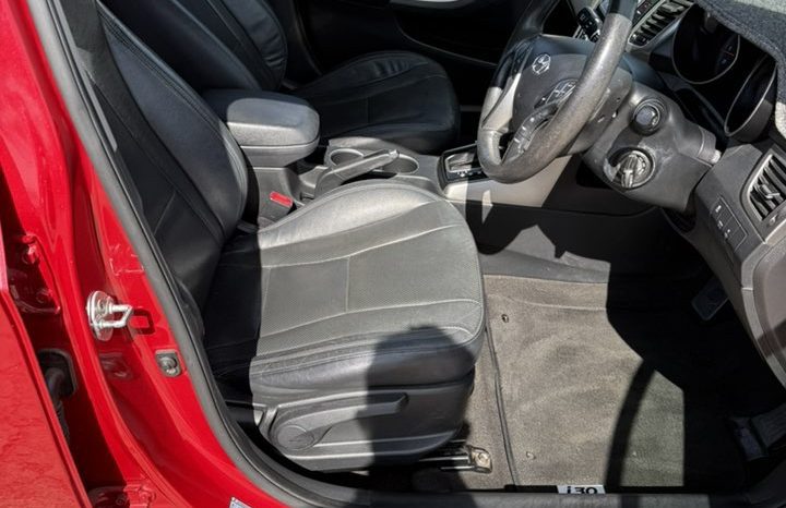 
								Hyundai I30 Active X 2015 full									