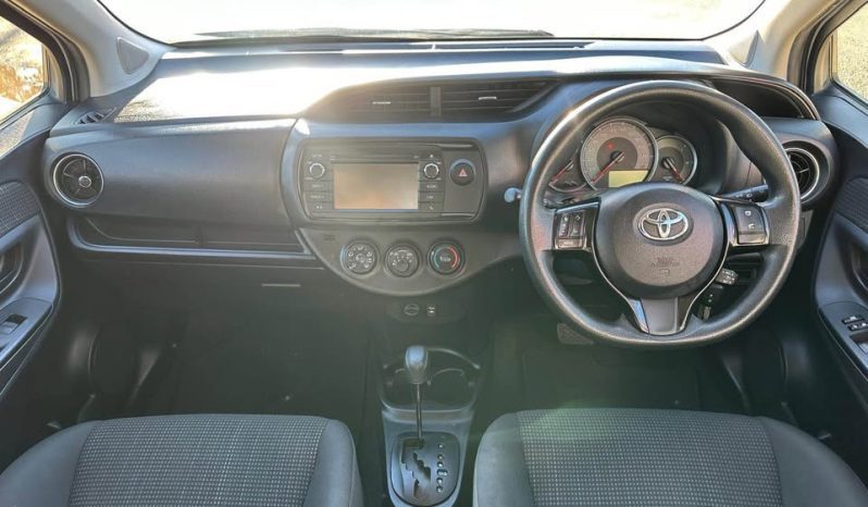 
								Toyota Yaris 2019 full									