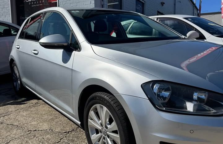 
								Volkswagen Golf 92 TSI Comfortline 2016 full									