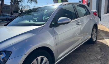 
										Volkswagen Golf 92 TSI Comfortline 2016 full									