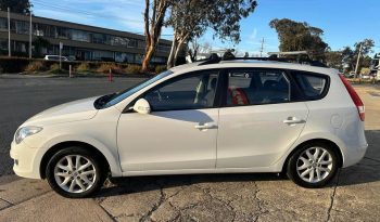 
										Hyundai i30 CW SLX Wagon full									