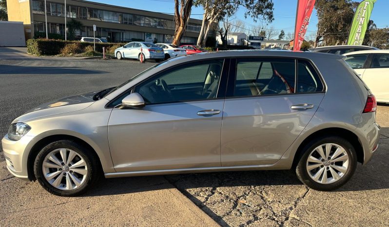 
								Volkswagen Golf 110 TSI Trendline 2018 full									