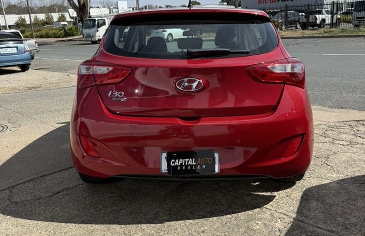 
								Hyundai I30 Active X 2015 full									