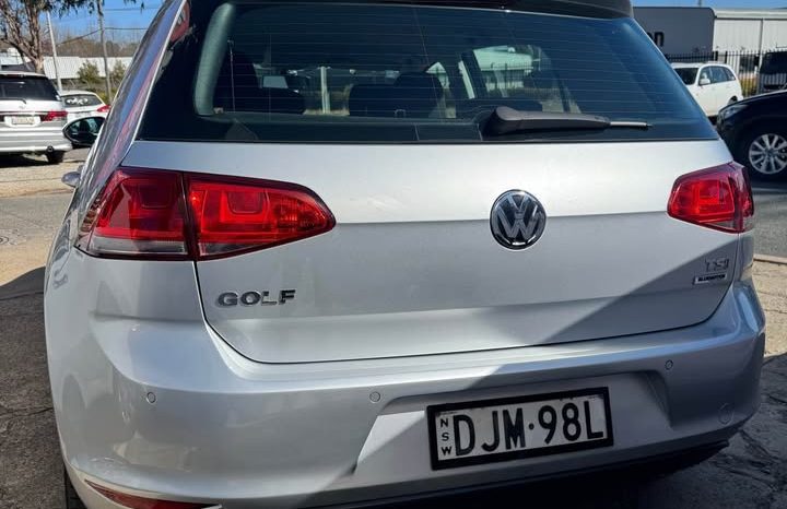 
								Volkswagen Golf 92 TSI Comfortline 2016 full									