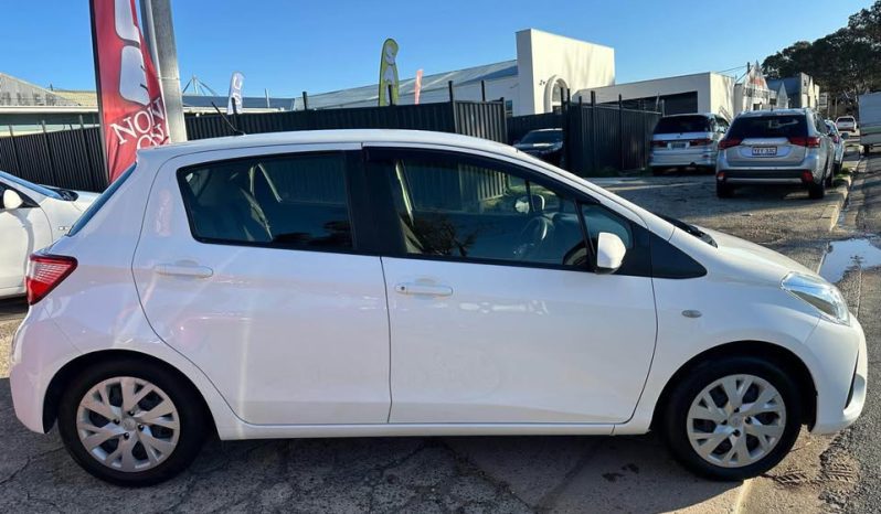 
								Toyota Yaris 2019 full									