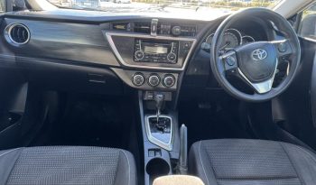 
										Toyota Corolla 2013 1.8L full									