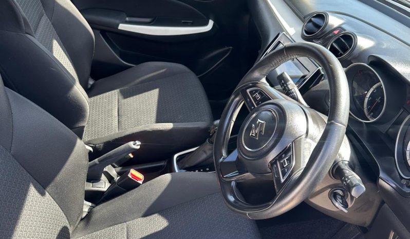 
								Suzuki Swift GL Navigator 2017-18 full									