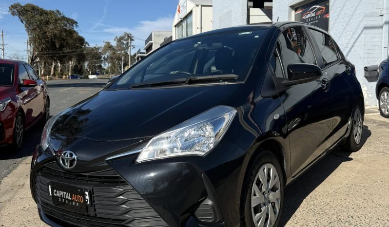 
								Toyota Yaris 2017 1.3L full									