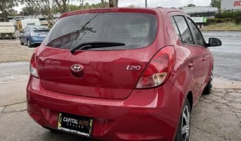 
										Hyundai i20 Active 2014 full									