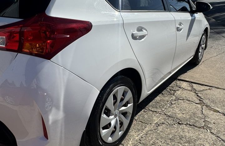 
								Toyota Corolla 2013 1.8L full									