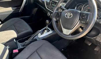 
										Toyota Corolla 2013 1.8L full									