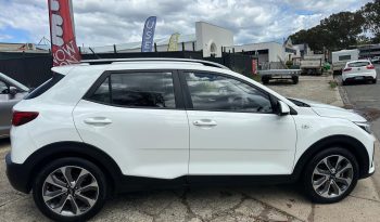 
										Kia Stonic S 2021 full									