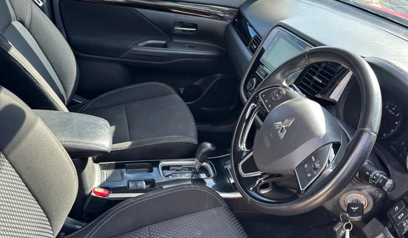 
								Mitsubishi Outlander ES 2018 full									