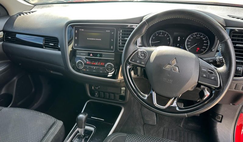 
								Mitsubishi Outlander ES 2018 full									