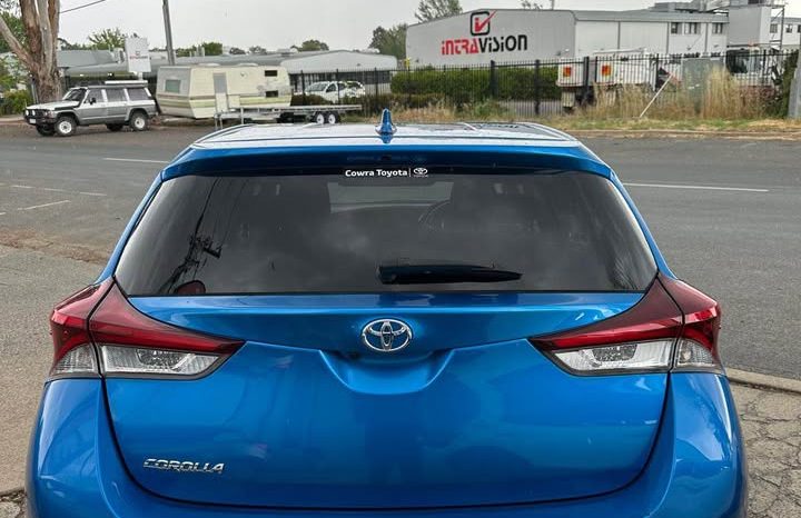 
								Toyota Corolla 2016 full									
