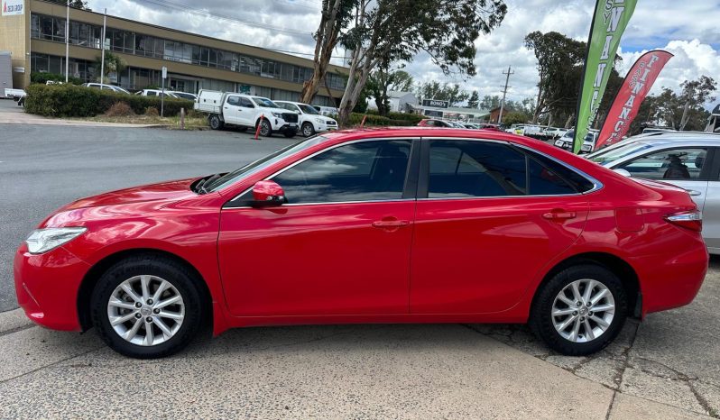 
								Toyota Camry 2017 full									